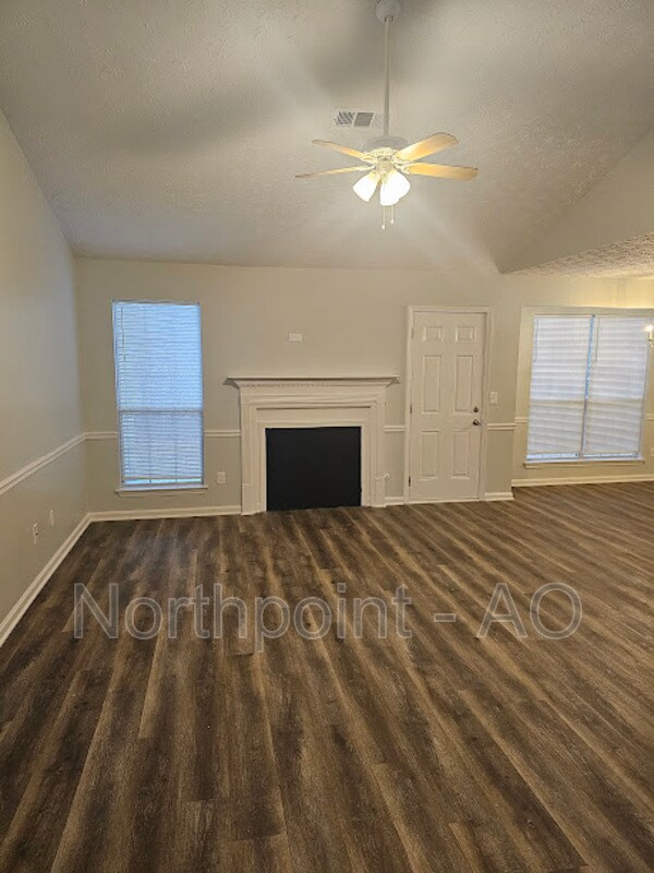Foto del edificio - 188 Bay Ct Dr
