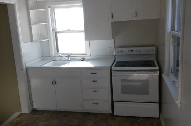 Foto del edificio - 1421 E 4th St