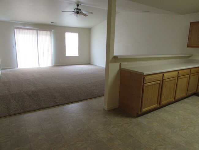 Building Photo - 20900 Hartsburg Ln