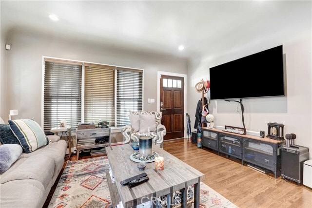 Building Photo - 1982 Corson St