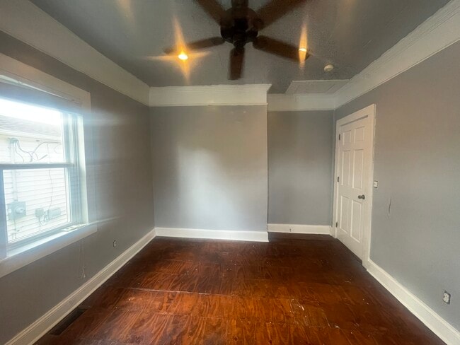 Foto del edificio - 517 W Water St Ext