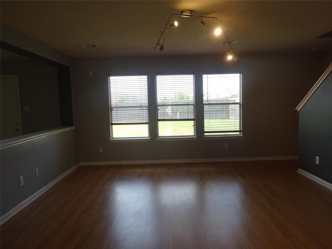 Building Photo - 3623 Morning Cove Ln