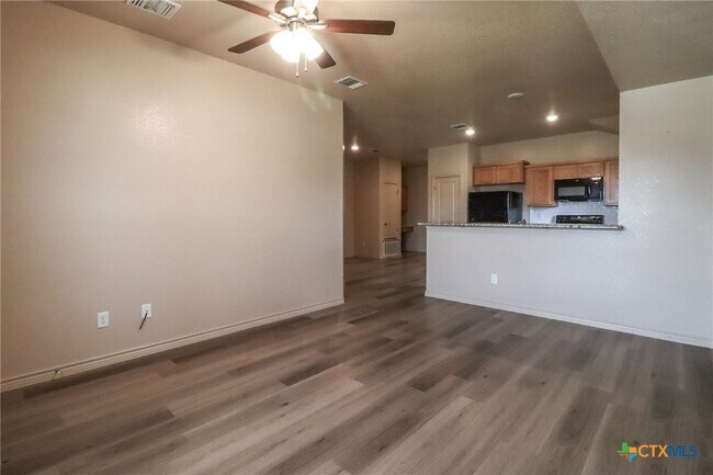 Foto del edificio - 6203 Twistleaf Ln
