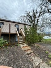 Building Photo - 6635 Wood Haven Rd