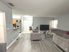 Building Photo - 3859 Coral Tree Cir