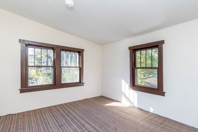 Foto del edificio - 1405 Windsor St