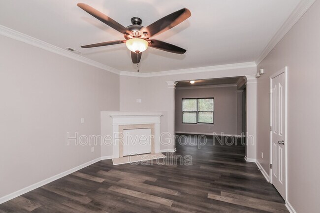 Foto del edificio - 10822 Slalom Hill Rd