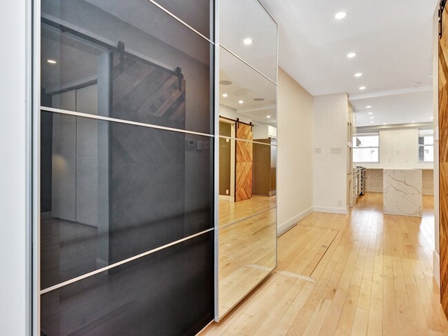 Building Photo - 135 Hinchey Av