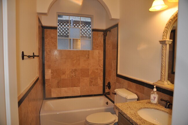 Foto del edificio - 5922 Burgoyne Dr.