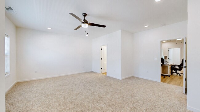 Foto del edificio - Bull Run Townhomes