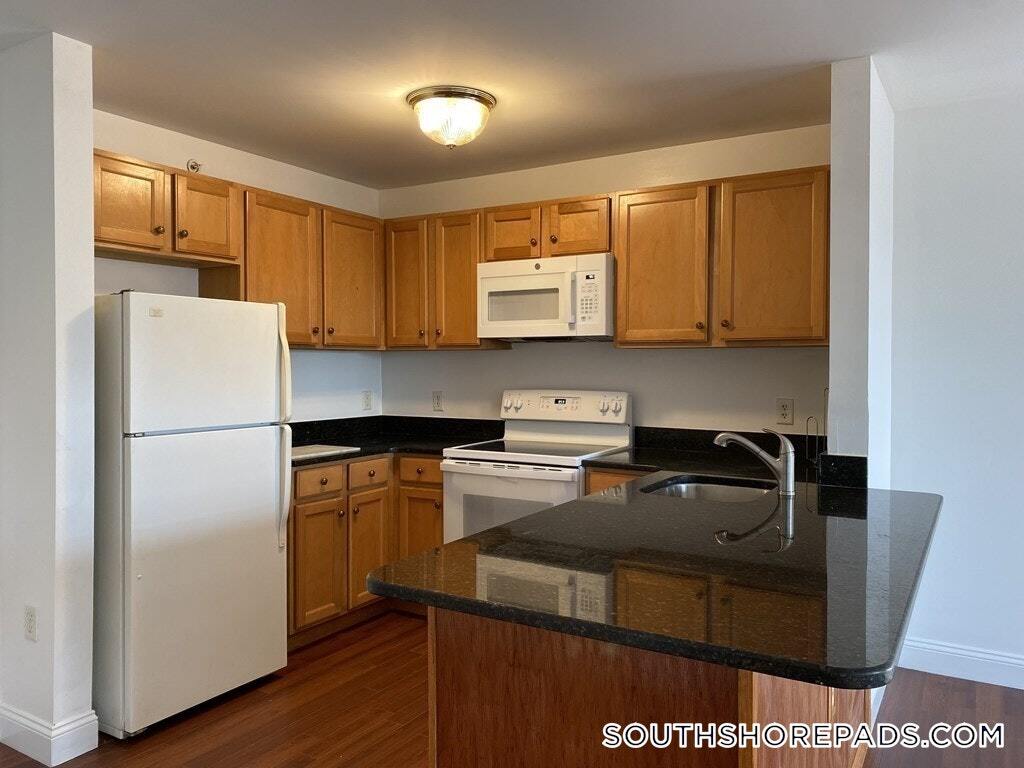 Primary Photo - 211 Central St