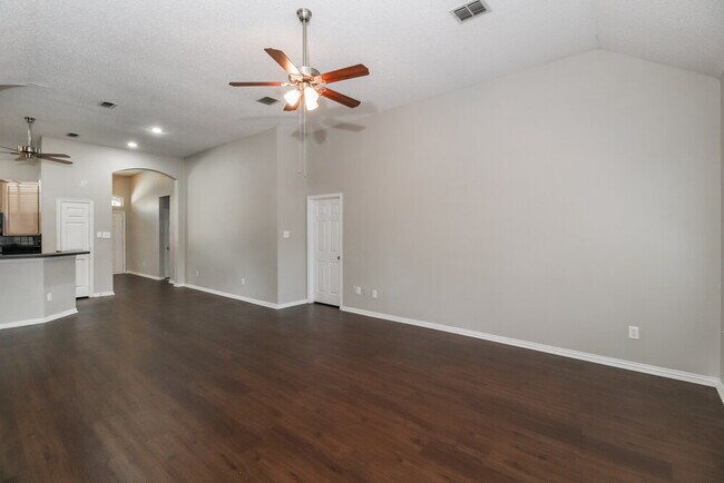 Foto del edificio - 828 Pinnacle Cir