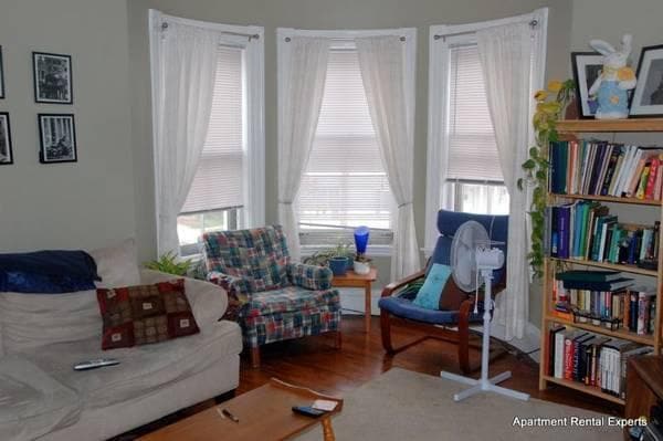 Building Photo - 3.0 bedroom in Somerville Massachusetts 02143
