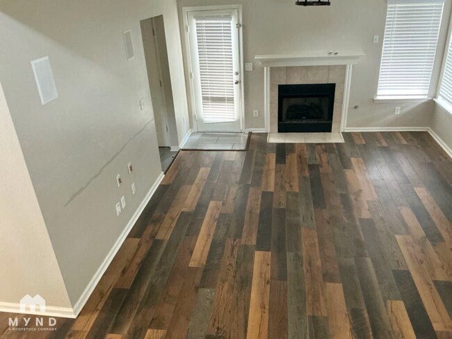 Foto del edificio - 7322 Green Ash Dr