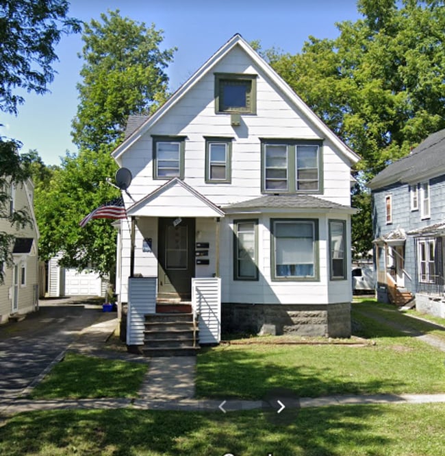 Building Photo - 217 N Midler Ave