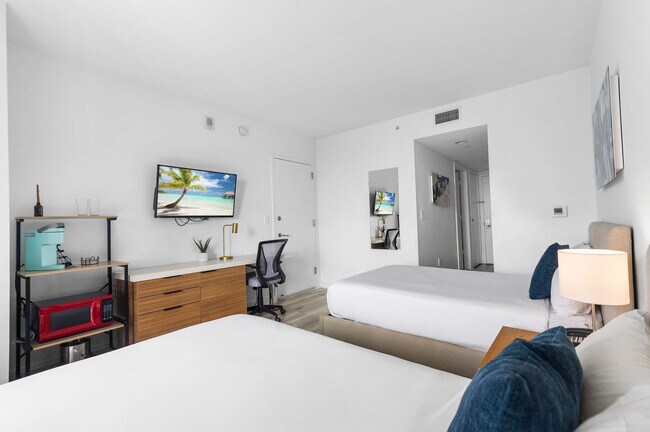 Foto del edificio - 2602 E Hallandale Beach Blvd
