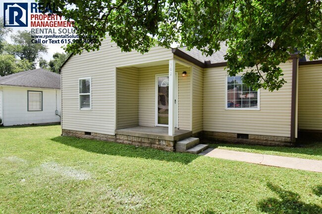 Building Photo - Adorable 2BD- close to MTSU! Water, lawnca...