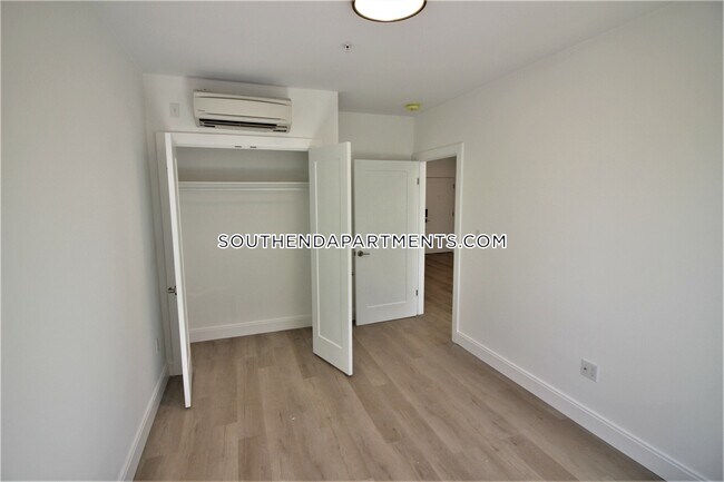 Foto del edificio - 1 Newcomb St