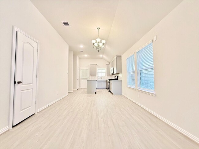 Building Photo - 22858 Ephesus Ave