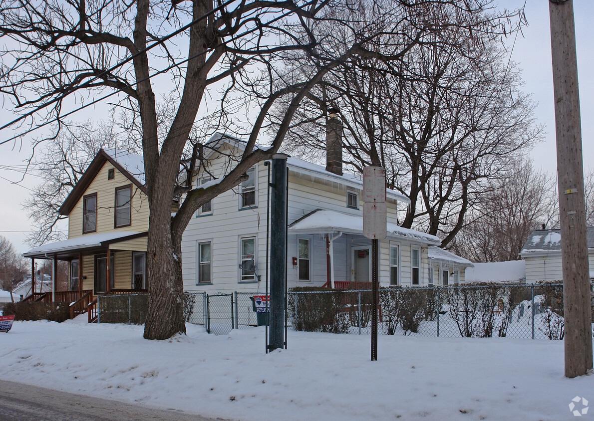 Foto del edificio - 94-96 Glenwood Ave