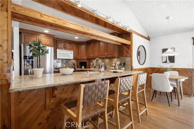 Foto del edificio - 26017 Redbluff Dr