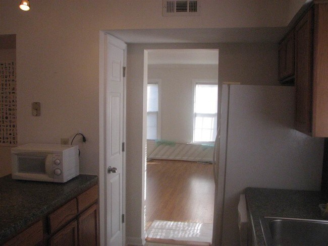 Foto del edificio - 2339 Commonwealth Dr