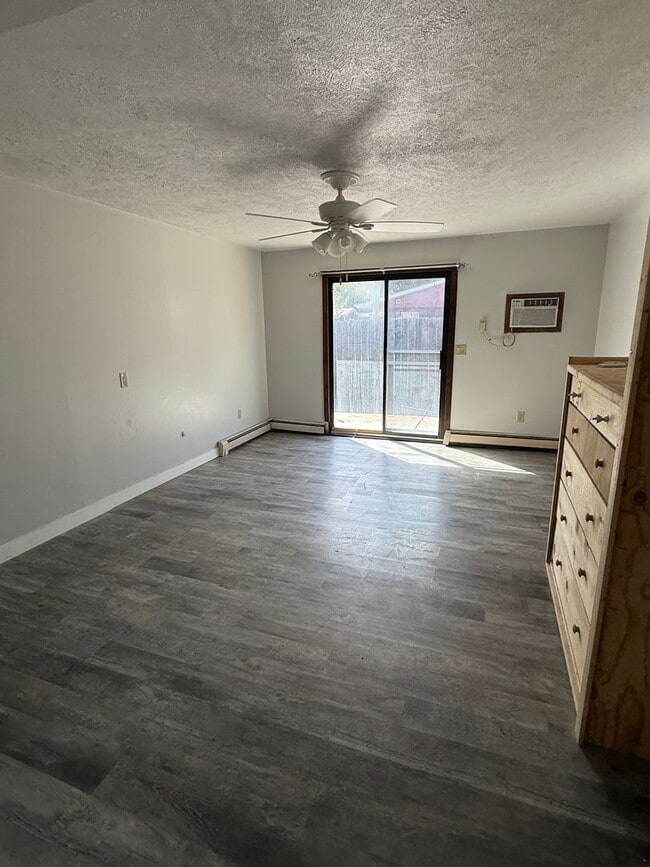 Foto del edificio - 3313 Leland Ln
