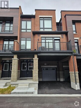 Building Photo - 10 Broylio Ln