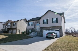 Building Photo - 1842 Macarther Way