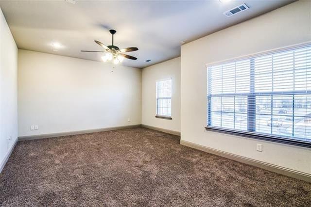 Building Photo - 502 Landing Dr