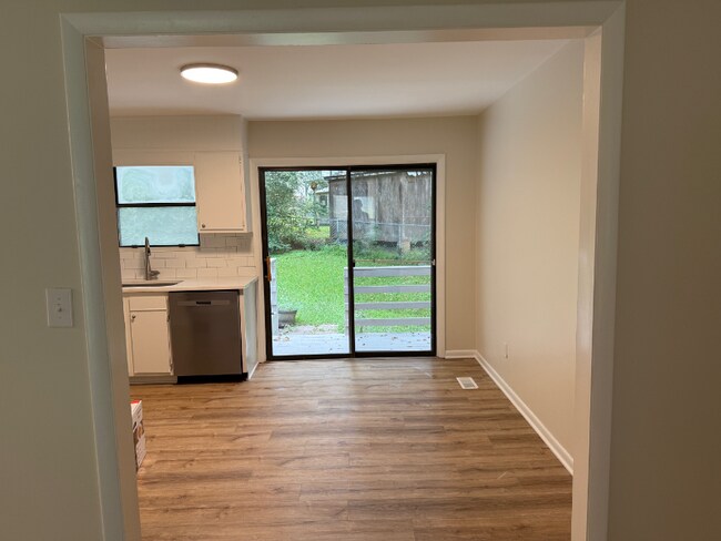 Foto del edificio - 318 Ridgecrest Rd