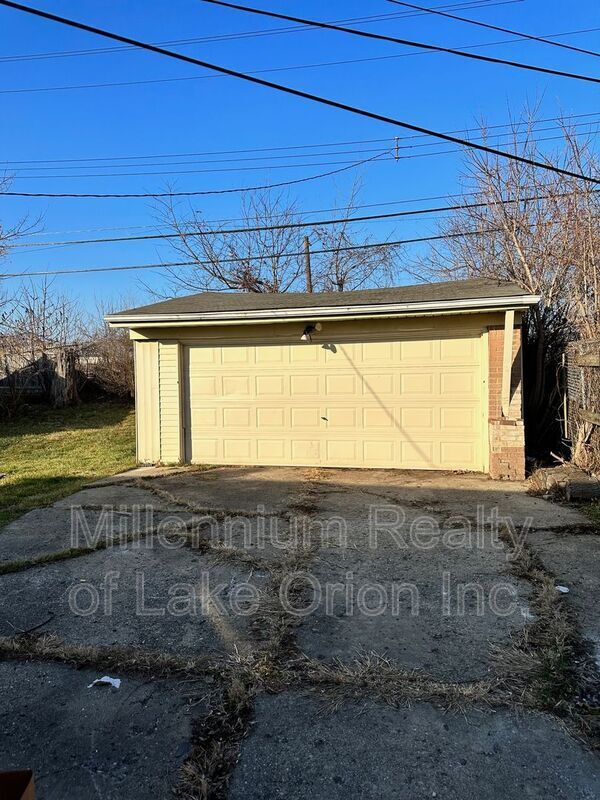 Building Photo - 1173 Dudley Ave