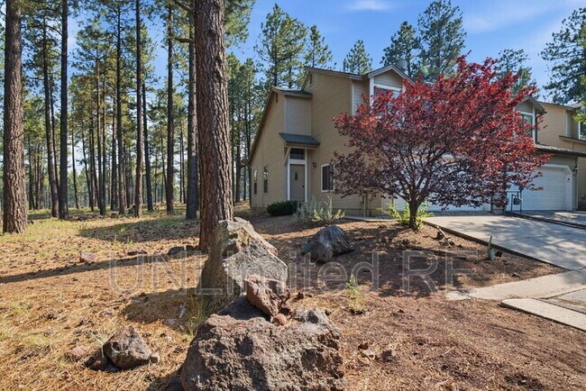 Building Photo - 1753 W Legend Trail