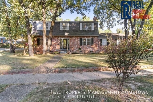 Building Photo - Beautiful 4-bedroom 2.5-Bathrooms in LR