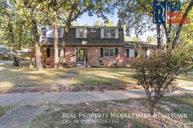 Foto del edificio - Beautiful 4-bedroom 2.5-Bathrooms in LR