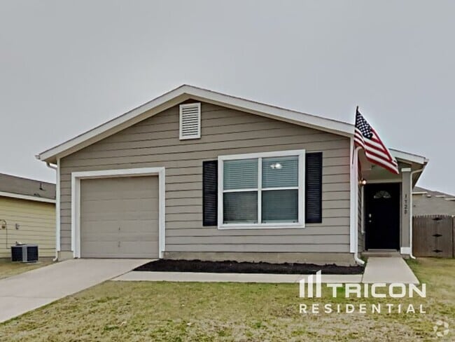 Building Photo - 1720 Vineridge Ln