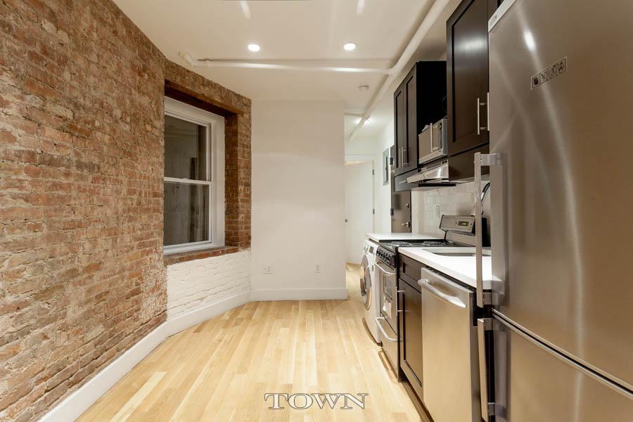 Primary Photo - 26 Vandam St