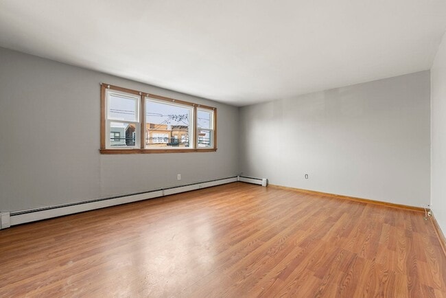 Building Photo - 336 Princeton Ave