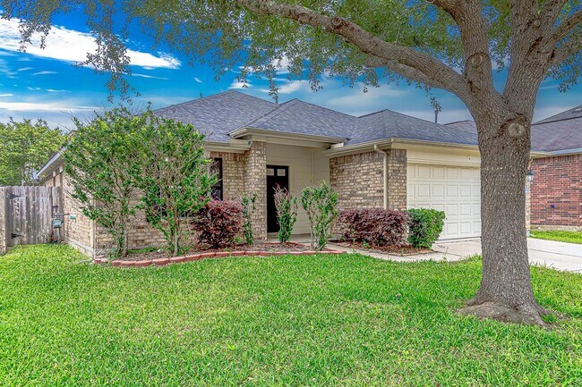 Building Photo - 2842 Lakecrest River Dr