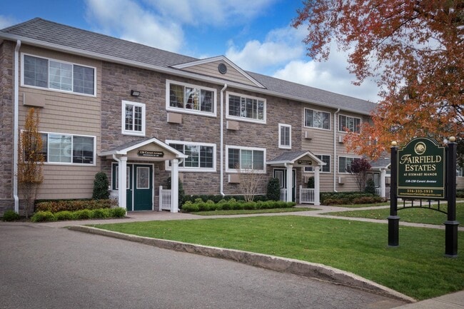 Building Photo - 609 Tulip Ave