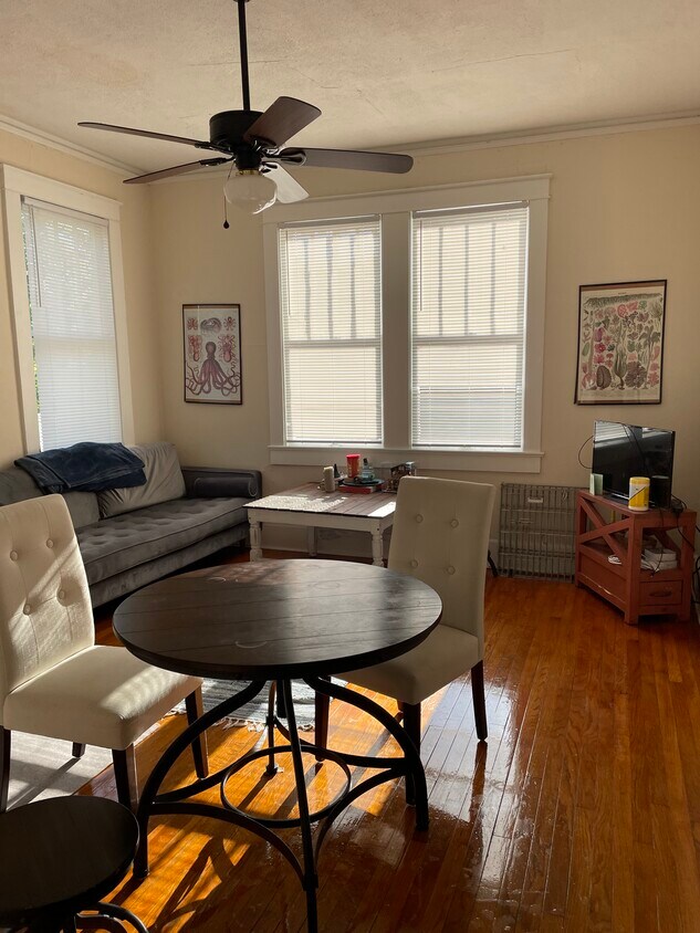 Foto principal - 1931 Wisteria St