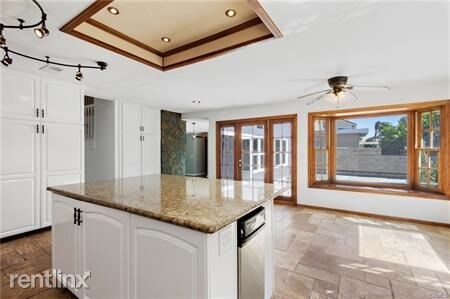 Foto del edificio - 5 br, 3 bath House - 8872 Satterfield Dr