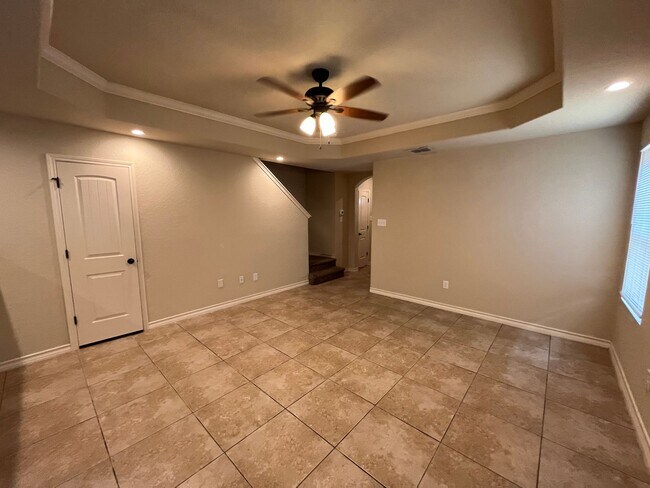 Foto del edificio - 6866 Lakeview Dr.