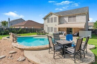 Building Photo - 1117 Del Roy Dr