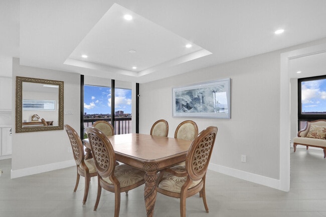 Building Photo - 5380 N Ocean Dr