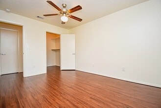 Building Photo - 100 Sunset St