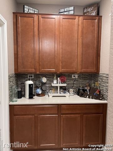 Building Photo - 5 br, 2.5 bath House - 7527 Copper Dawn