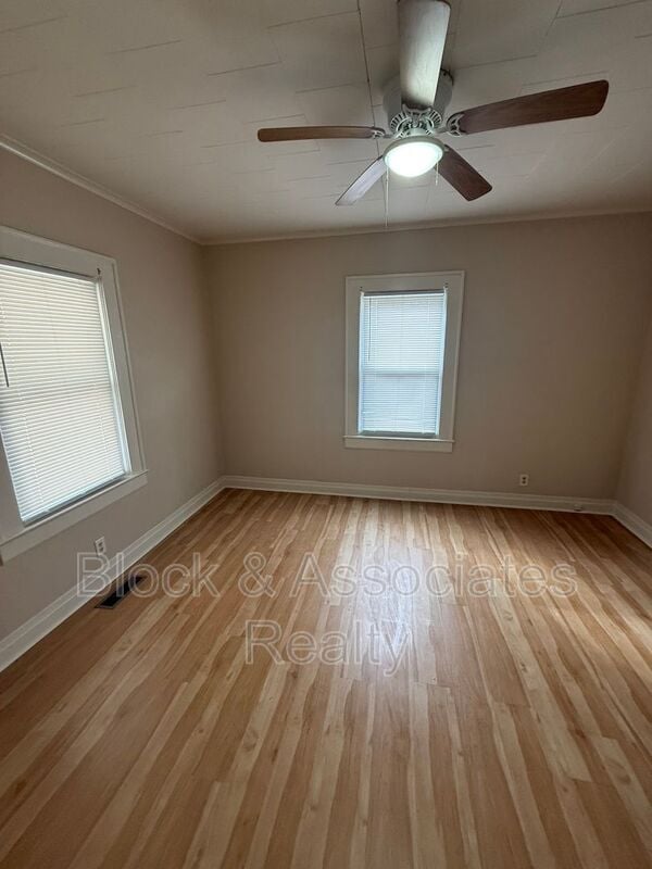 Foto del edificio - 1314 Uwharrie St