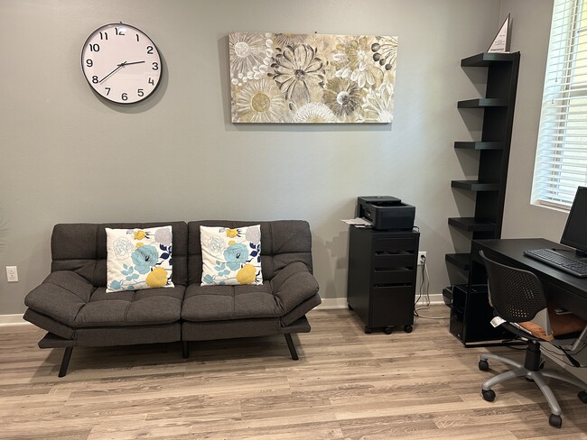 Photo - 212 Paramount Apartment