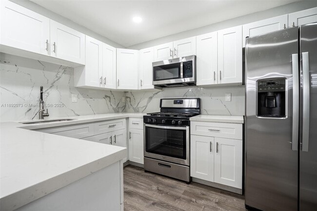 Building Photo - 6211 SW 116th Pl